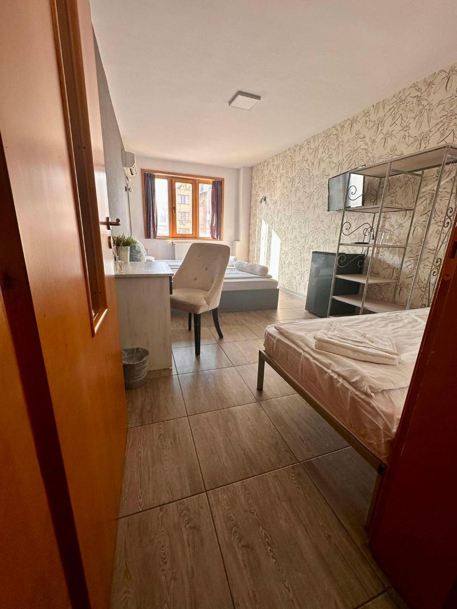 Family Hotel Amor Ruse Exterior foto