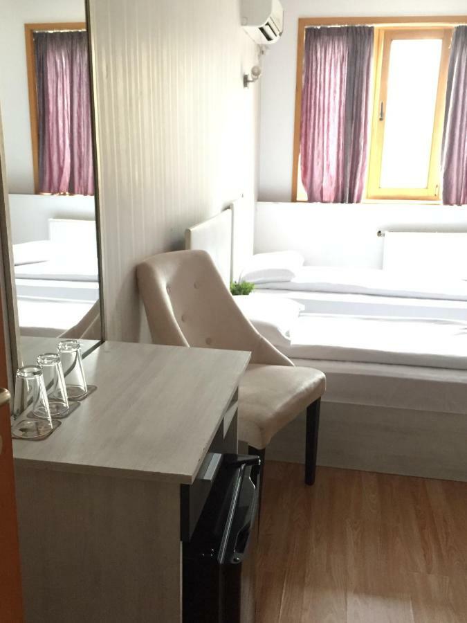 Family Hotel Amor Ruse Exterior foto